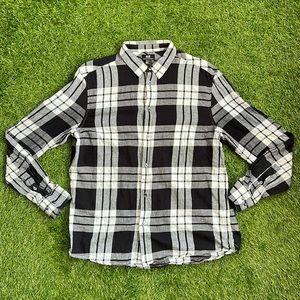 H&M Plaid Flannel Button-down Shirt